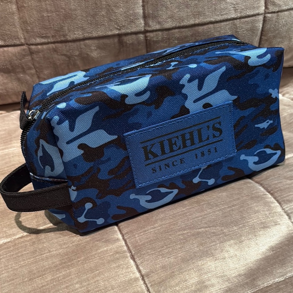 Kiehl's Men's Blue Camouflage Toiletry Bag NWOTS